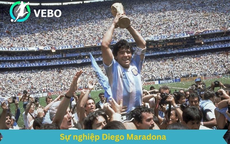 Diego Maradona có sự nghiệp bóng đá lẫy lừng